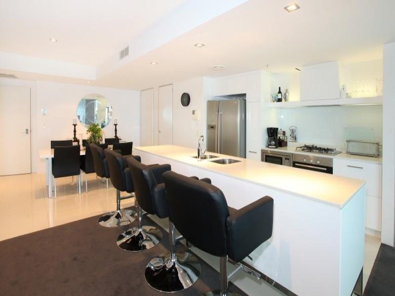 5102/9 Q1 Hamilton Avenue, Surfers Paradise QLD 4217