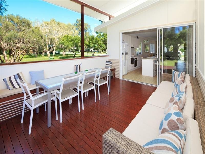 13 Harris Street, Labrador QLD 4215