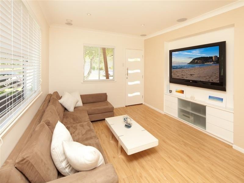 13 Harris Street, Labrador QLD 4215