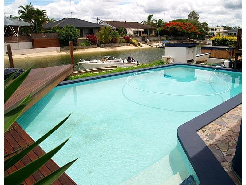 10 Cristobel Court, Broadbeach Waters QLD 4218