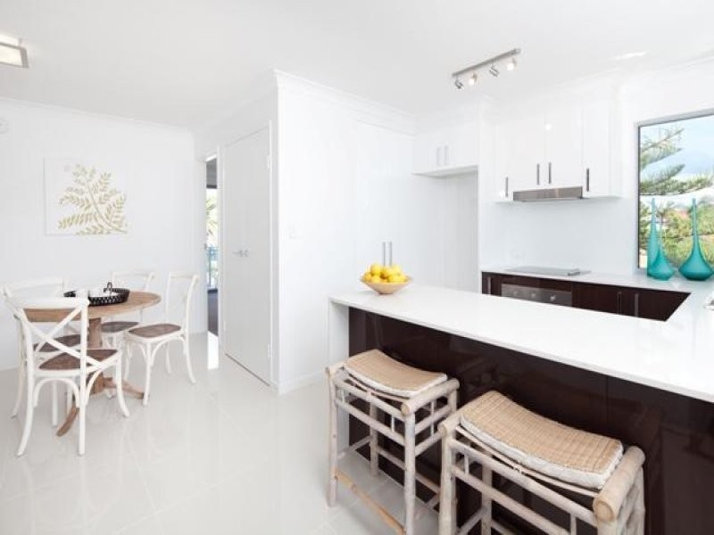 21 Albatross Avenue, Mermaid Beach QLD 4218