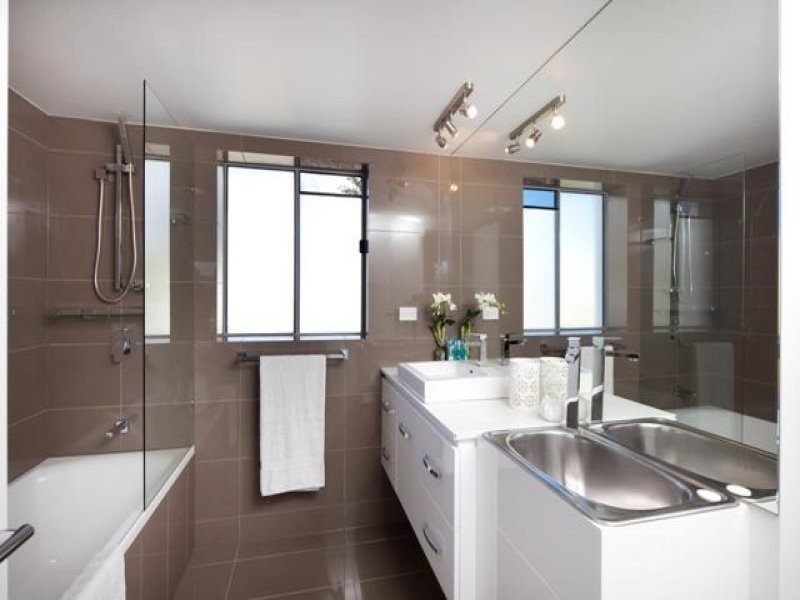 21 Albatross Avenue, Mermaid Beach QLD 4218