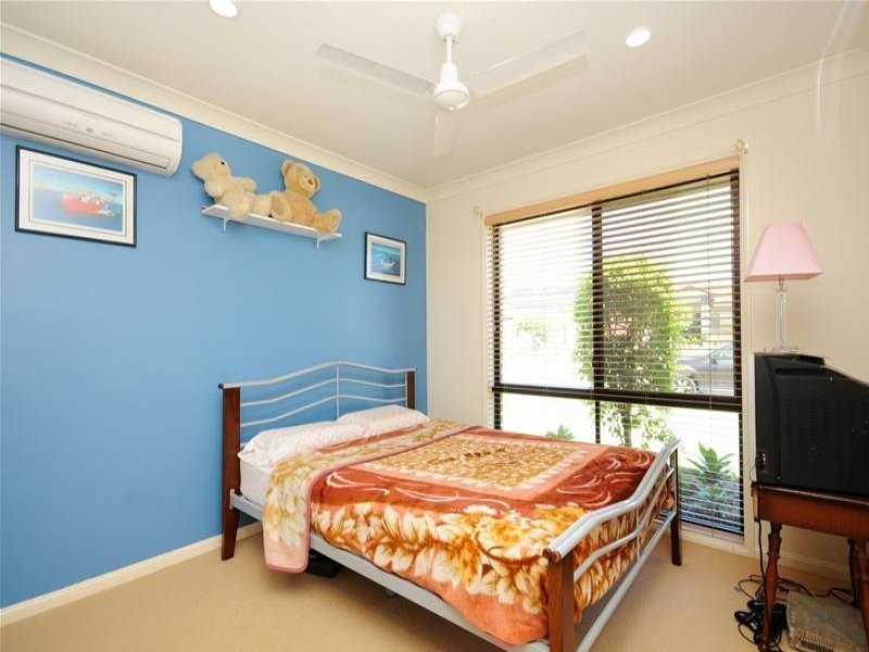 16 Lancewood Circuit, Robina QLD 4226