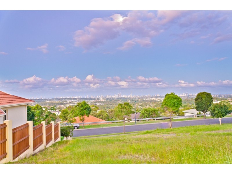 65 Armstrong Way, Highland Park QLD 4211