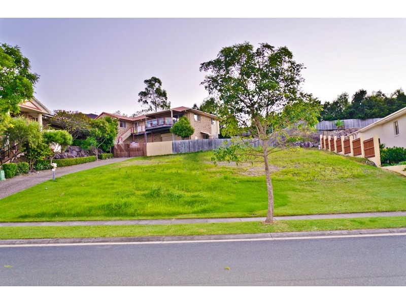 65 Armstrong Way, Highland Park QLD 4211