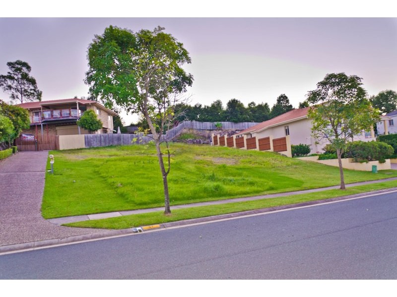 65 Armstrong Way, Highland Park QLD 4211