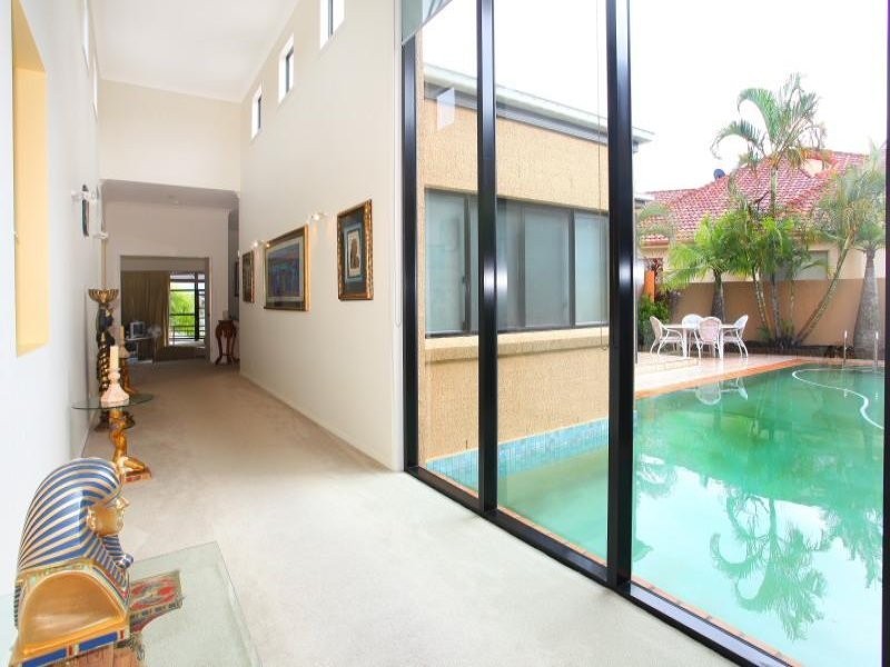 50 Bollard Circuit, Clear Island Waters QLD 4226