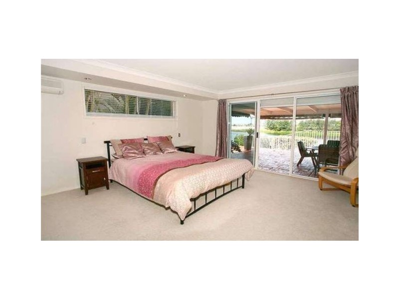 166 Port Jackson Boulevard, Clear Island Waters QLD 4226