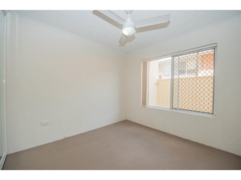 166 Surf Parade, Broadbeach QLD 4218