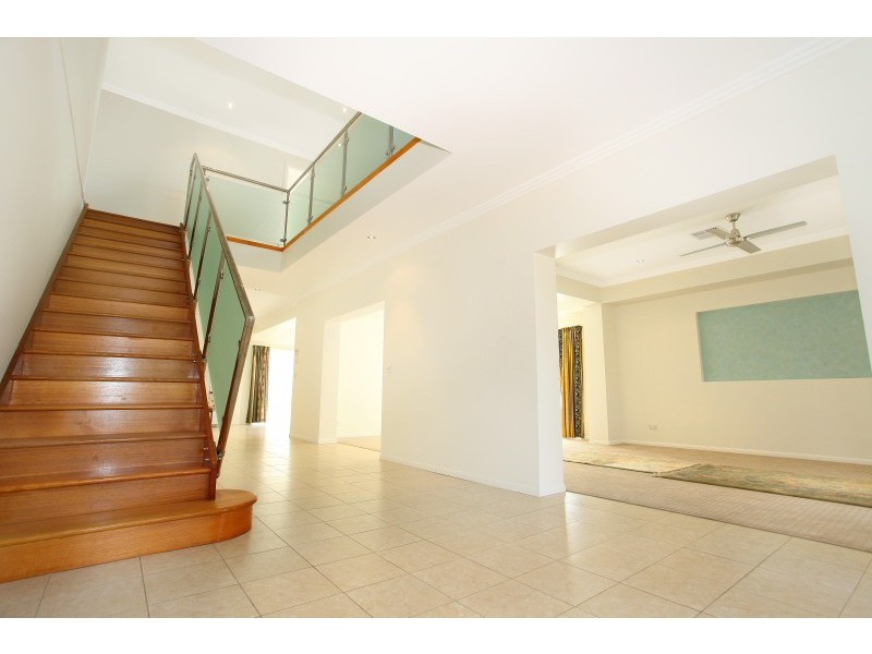 66 Azzurra Drive, Varsity Lakes QLD 4227