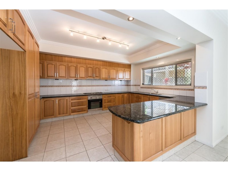 66 Azzurra Drive, Varsity Lakes QLD 4227