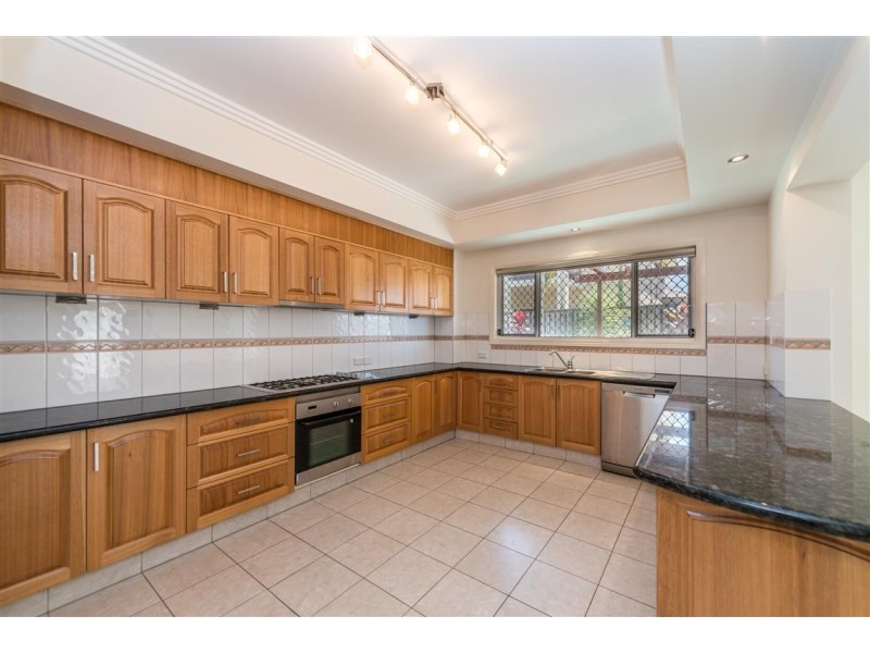 66 Azzurra Drive, Varsity Lakes QLD 4227