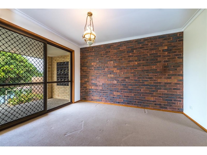 15 Delungra Street, Broadbeach Waters QLD 4218