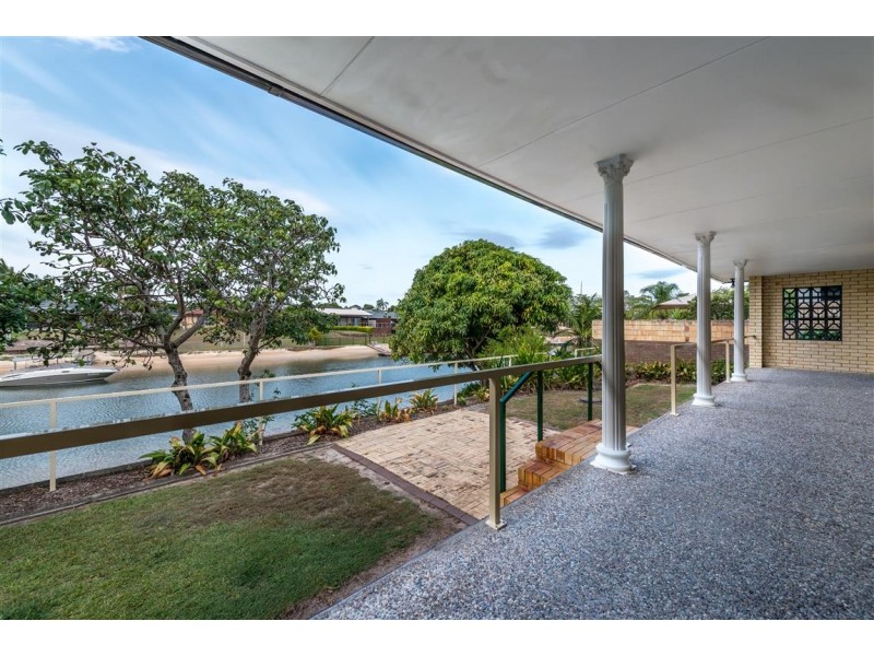 15 Delungra Street, Broadbeach Waters QLD 4218