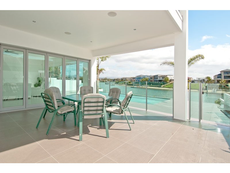 Broadbeach Waters QLD 4218