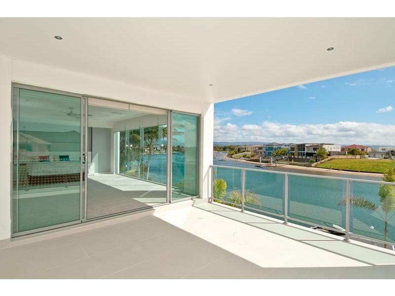 Broadbeach Waters QLD 4218