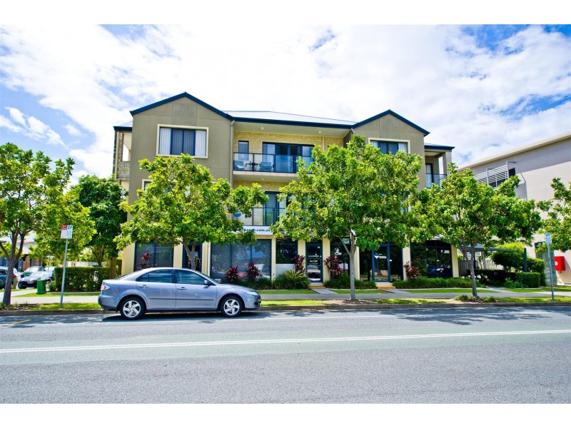 22 Tourangeau Crescent, Varsity Lakes QLD 4227