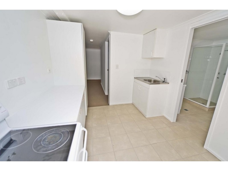 5 Goroka Court, Clear Island Waters QLD 4226