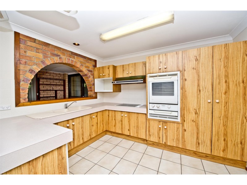 3 Moola Court, Broadbeach Waters QLD 4218