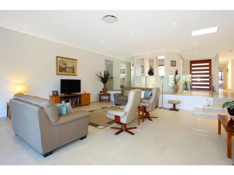 3 Sagitta Place, Robina QLD 4226