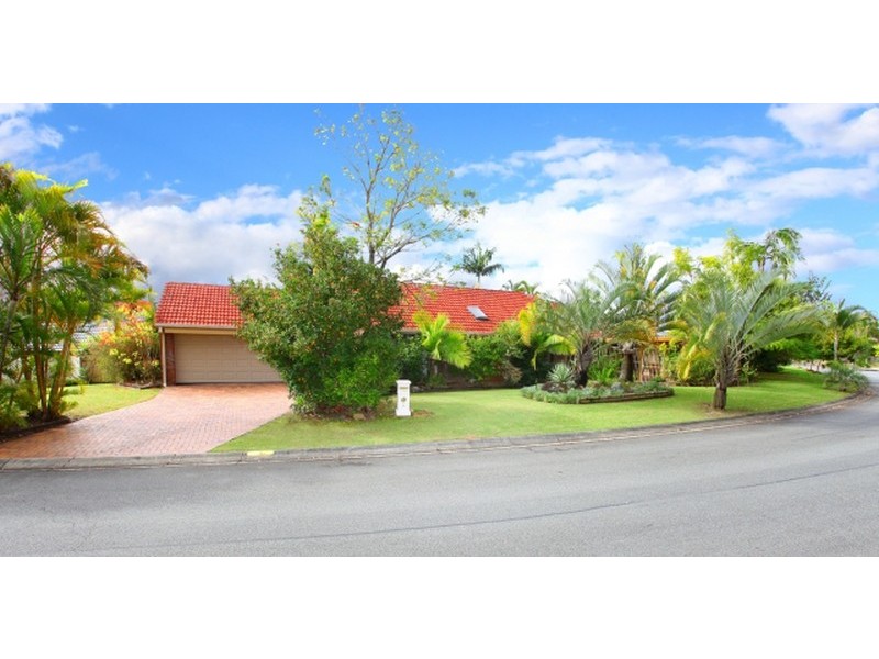 6 Grenaside Court, Robina QLD 4226