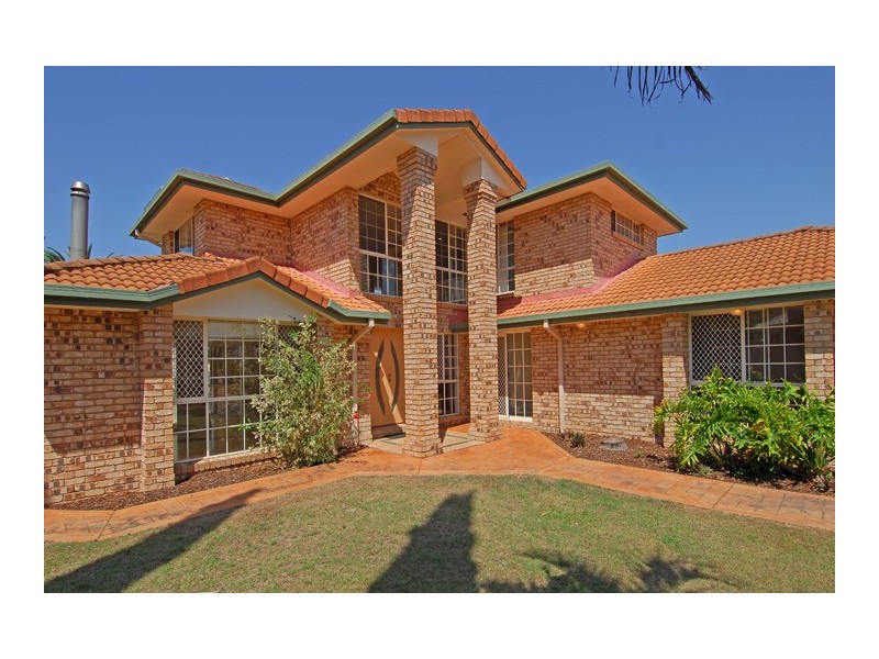 3 Cedros Place, Clear Island Waters QLD 4226