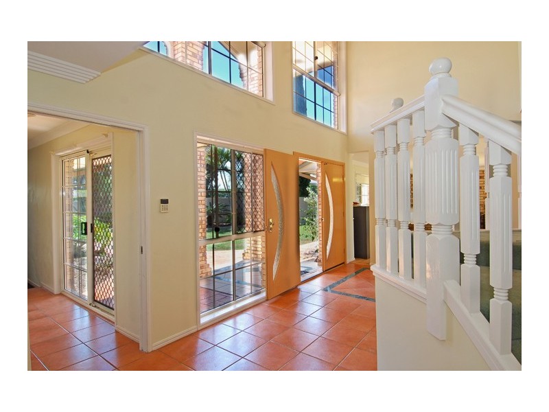 3 Cedros Place, Clear Island Waters QLD 4226