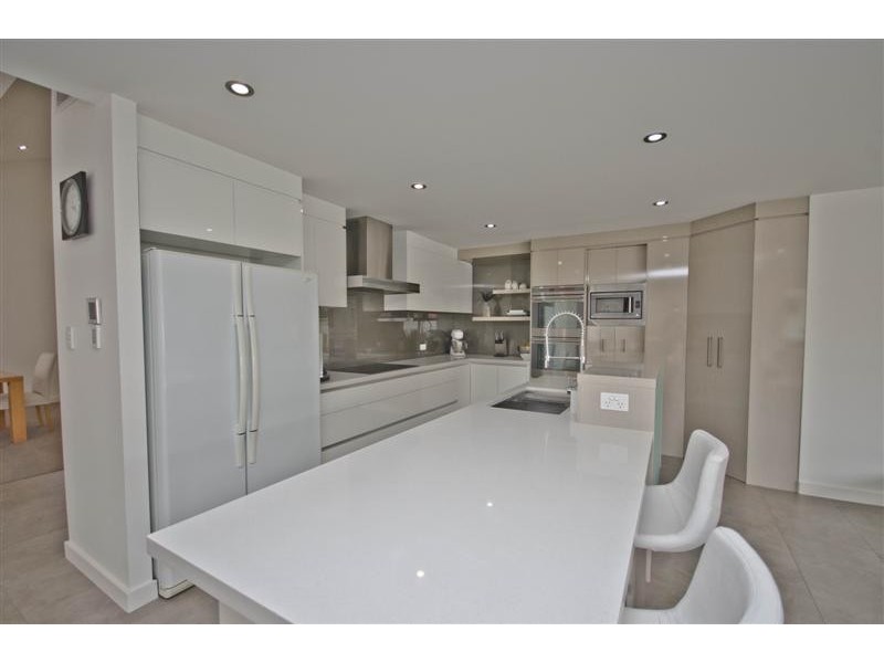 26 Cayman Drive, Clear Island Waters QLD 4226