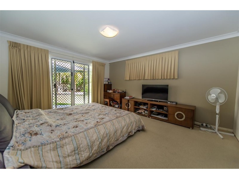 8 Banff Crt, Robina QLD 4226