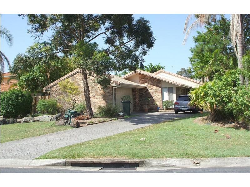 13 Bronte Court, Robina QLD 4226