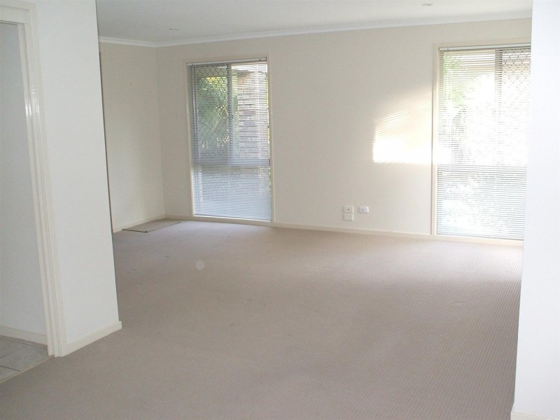 13 Bronte Court, Robina QLD 4226