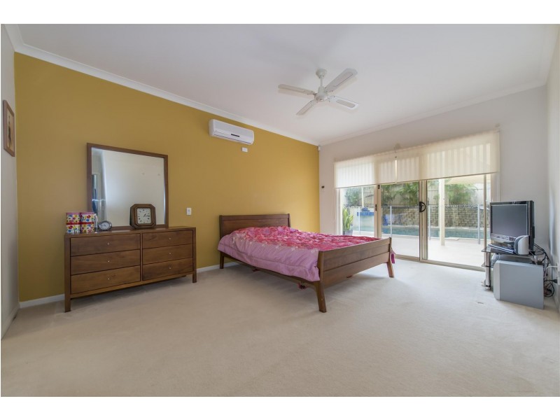 5 North Shore Avenue, Varsity Lakes QLD 4227