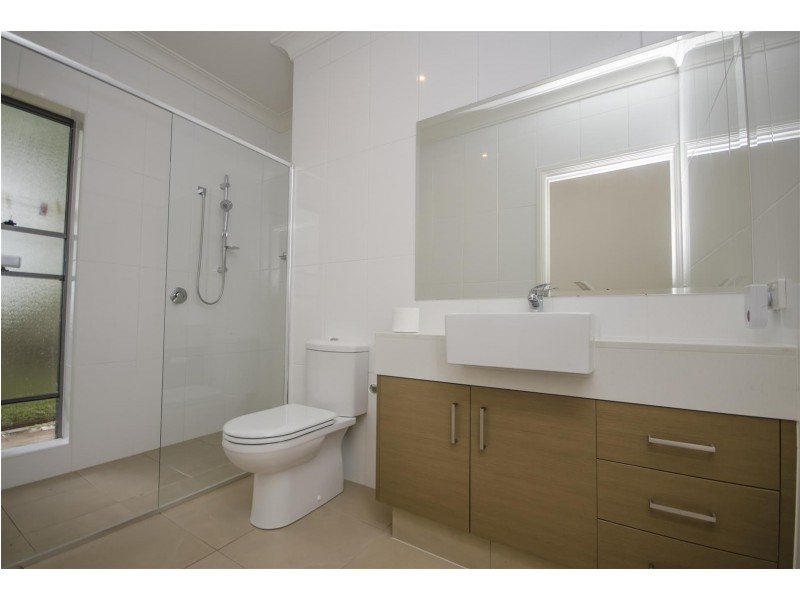 17 Great Southern Drive, Robina QLD 4226