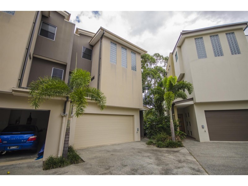 17 Great Southern Drive, Robina QLD 4226