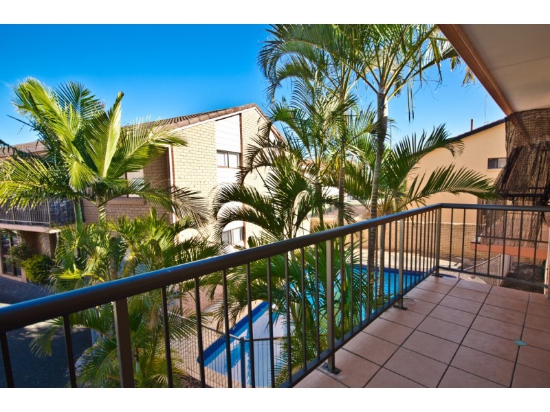 5/11 Christina Court, Mermaid Waters QLD 4218