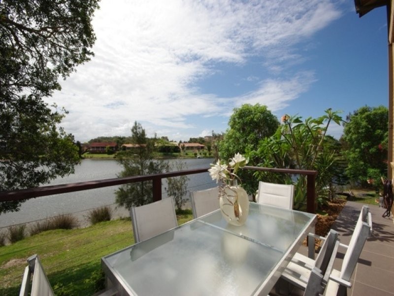 22 Barbet Place, Burleigh Waters QLD 4220