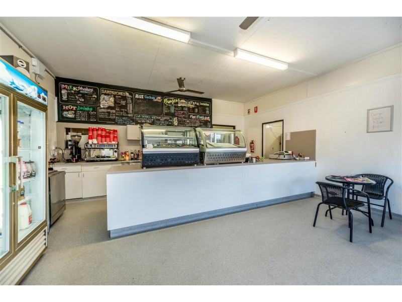 9 Northview Street, Mermaid Waters QLD 4218