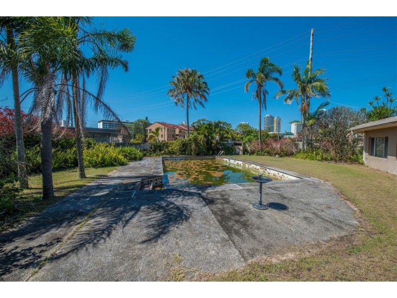 9 Sunshine Bvld, Broadbeach Waters QLD 4218