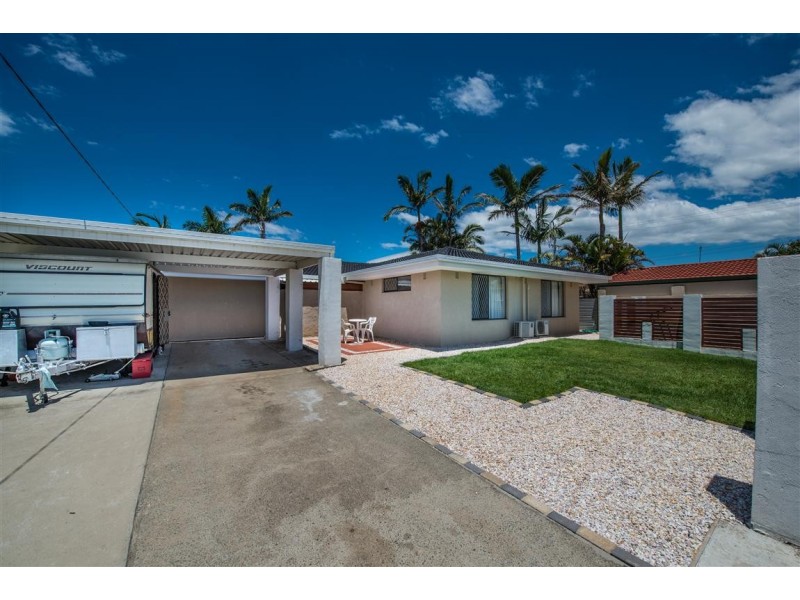 2 Winterhaven Key, Broadbeach Waters QLD 4218