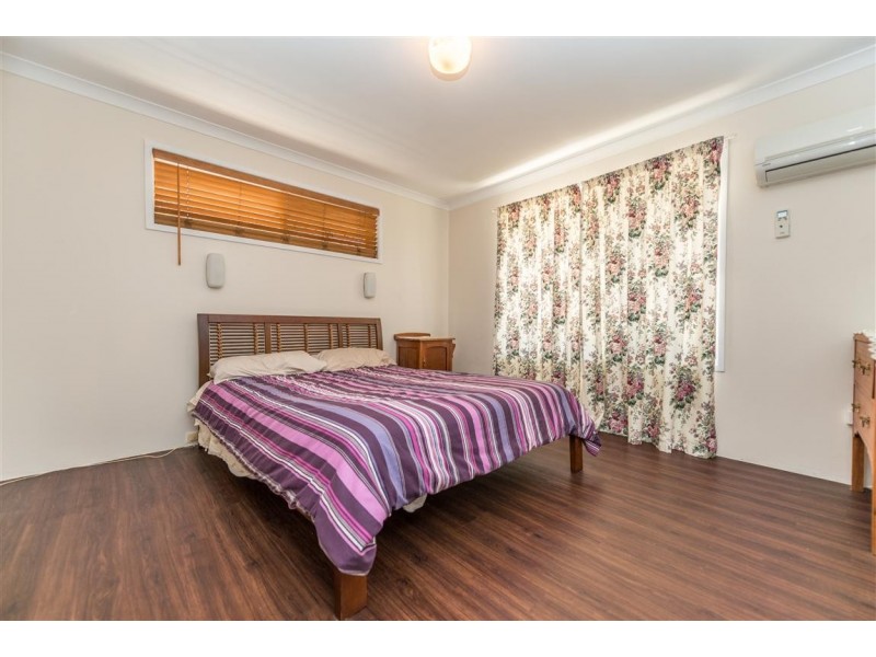 2 Winterhaven Key, Broadbeach Waters QLD 4218