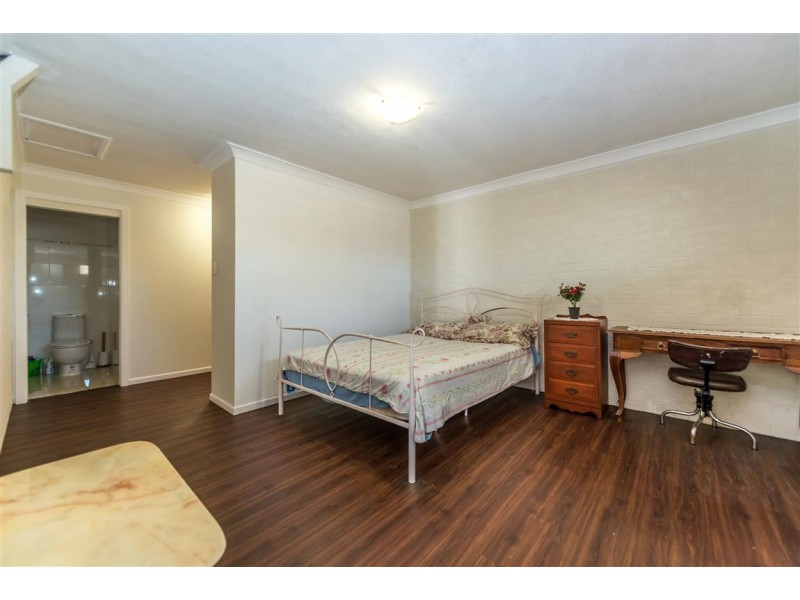 2 Winterhaven Key, Broadbeach Waters QLD 4218