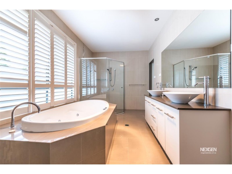 2105 The Circle, Sanctuary Cove QLD 4212