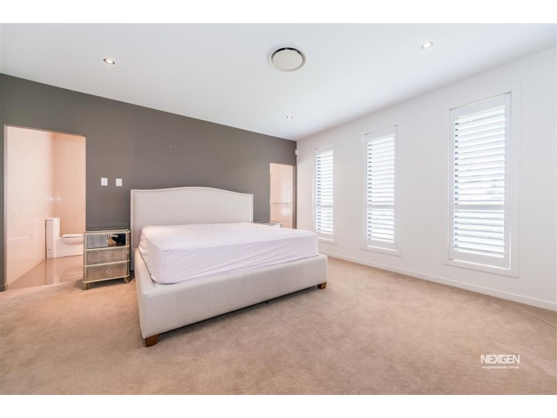 2105 The Circle, Sanctuary Cove QLD 4212