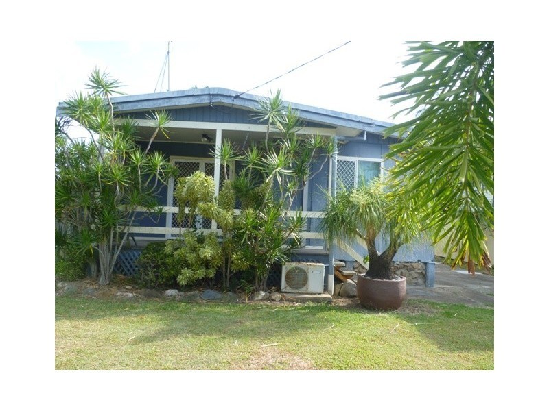 110 Whiting Street, Labrador QLD 4215