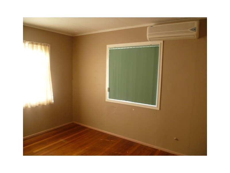 110 Whiting Street, Labrador QLD 4215