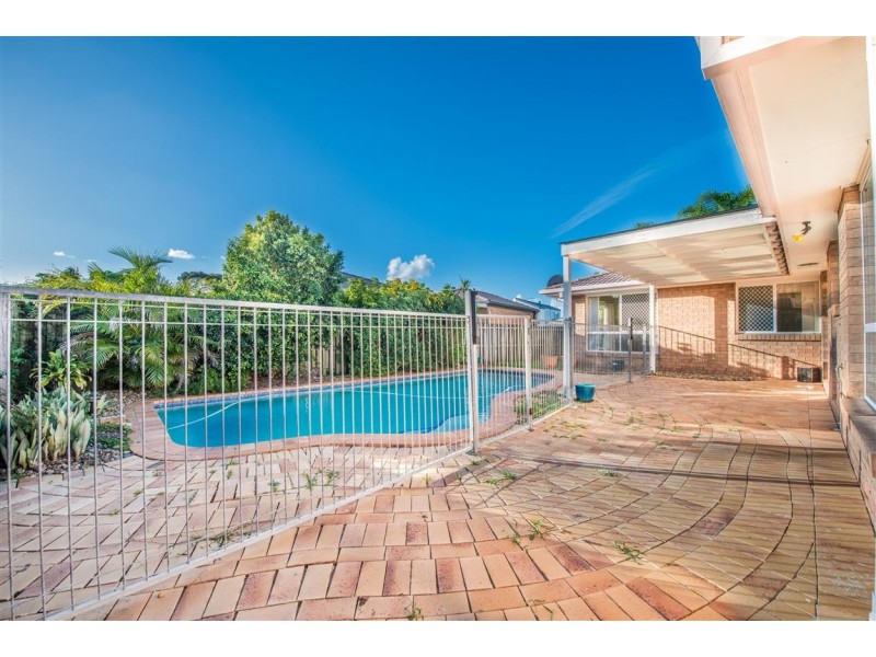 21 Emerton Crescent, Robina QLD 4226