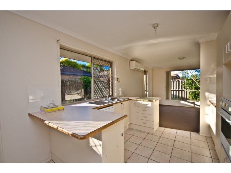 4 Regensberg Close, Varsity Lakes QLD 4227