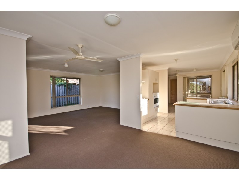 4 Regensberg Close, Varsity Lakes QLD 4227