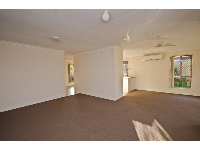 4 Regensberg Close, Varsity Lakes QLD 4227