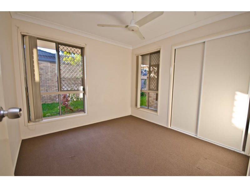 4 Regensberg Close, Varsity Lakes QLD 4227